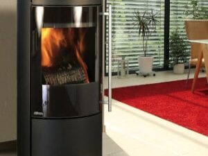 Fonte-flamme-cheminees-jouvin-poele-a-bois-design-contemporain-mesa-noir