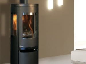 Fonte-flamme-Soro-poele-a-bois-design-contemporain