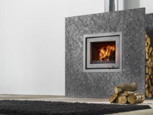 LORFLAM-insert-cheminee-bois-XP54-IN-cheminees-jouvin-vitré-ambiance2-72